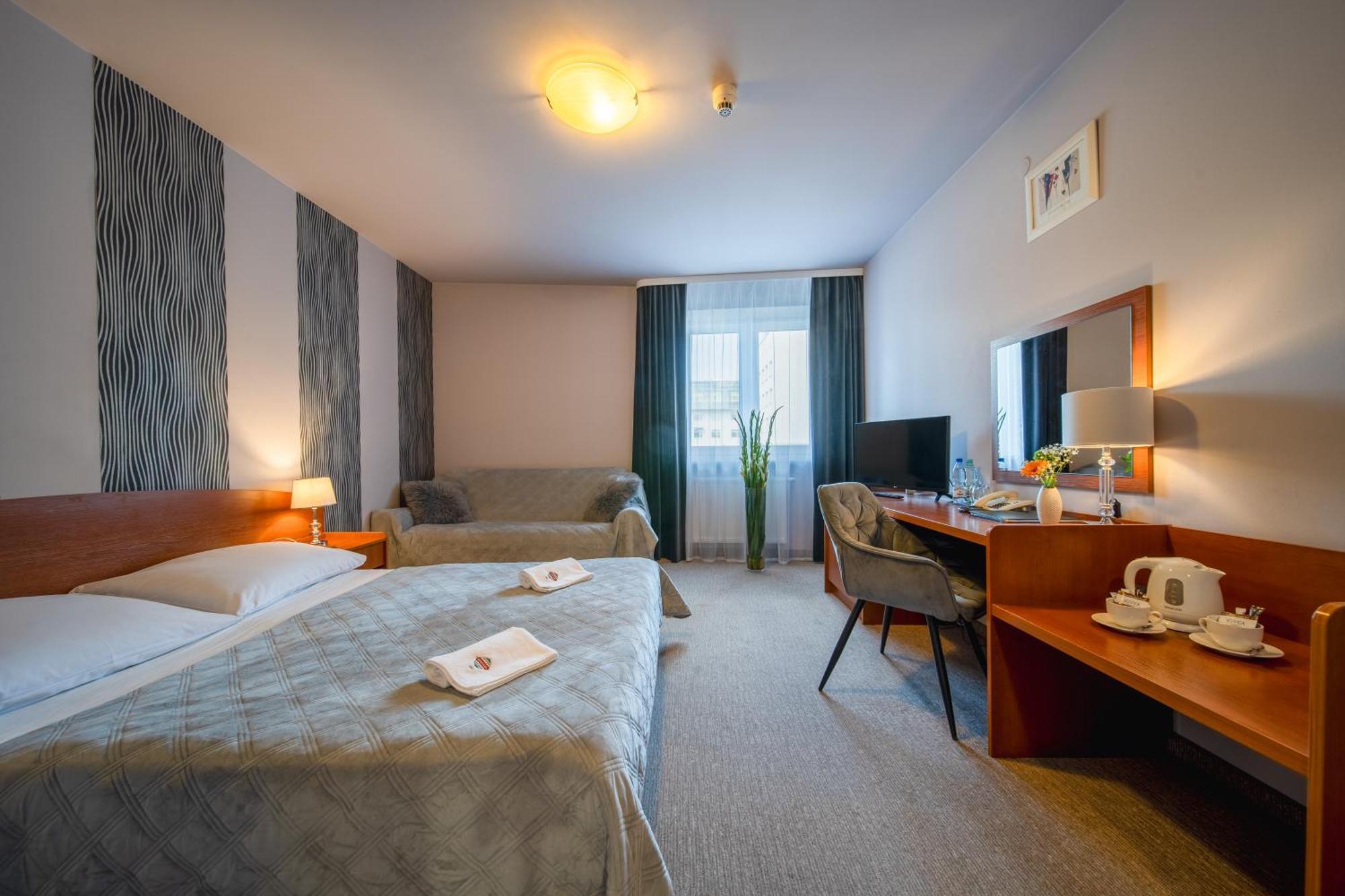 Hotel Gromada Radom Centrum Ngoại thất bức ảnh