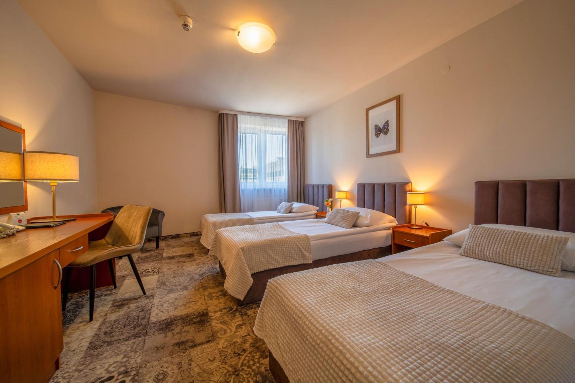 Hotel Gromada Radom Centrum Ngoại thất bức ảnh